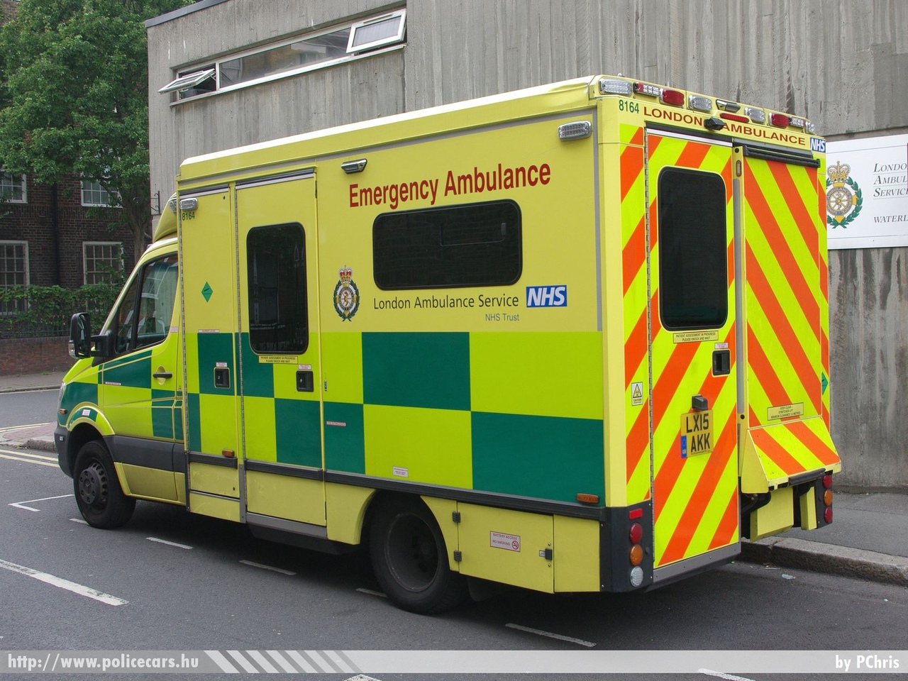 Mercedes Sprinter, fotó: PChris
Keywords: angol Anglia mentő mentőautó ambulance United Kingdom