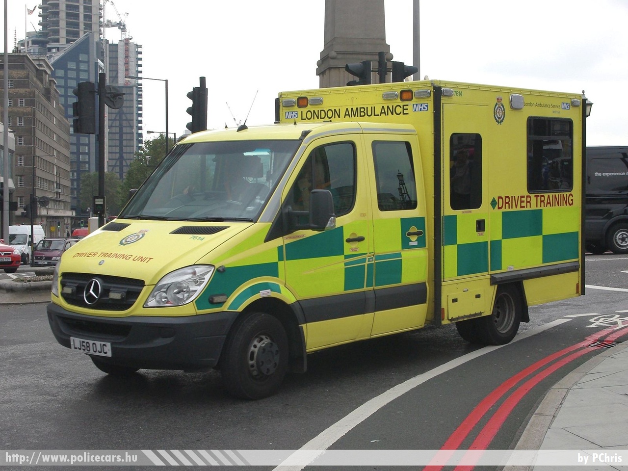 Mercedes Sprinter, fotó: PChris
Keywords: angol Anglia mentő mentőautó ambulance United Kingdom NHS