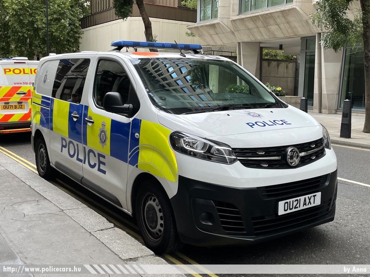 Vauxhall Vivaro, British Transport Police, fotó: Anna
Keywords: angol Anglia rendőr rendőrautó rendőrség english England police policecar