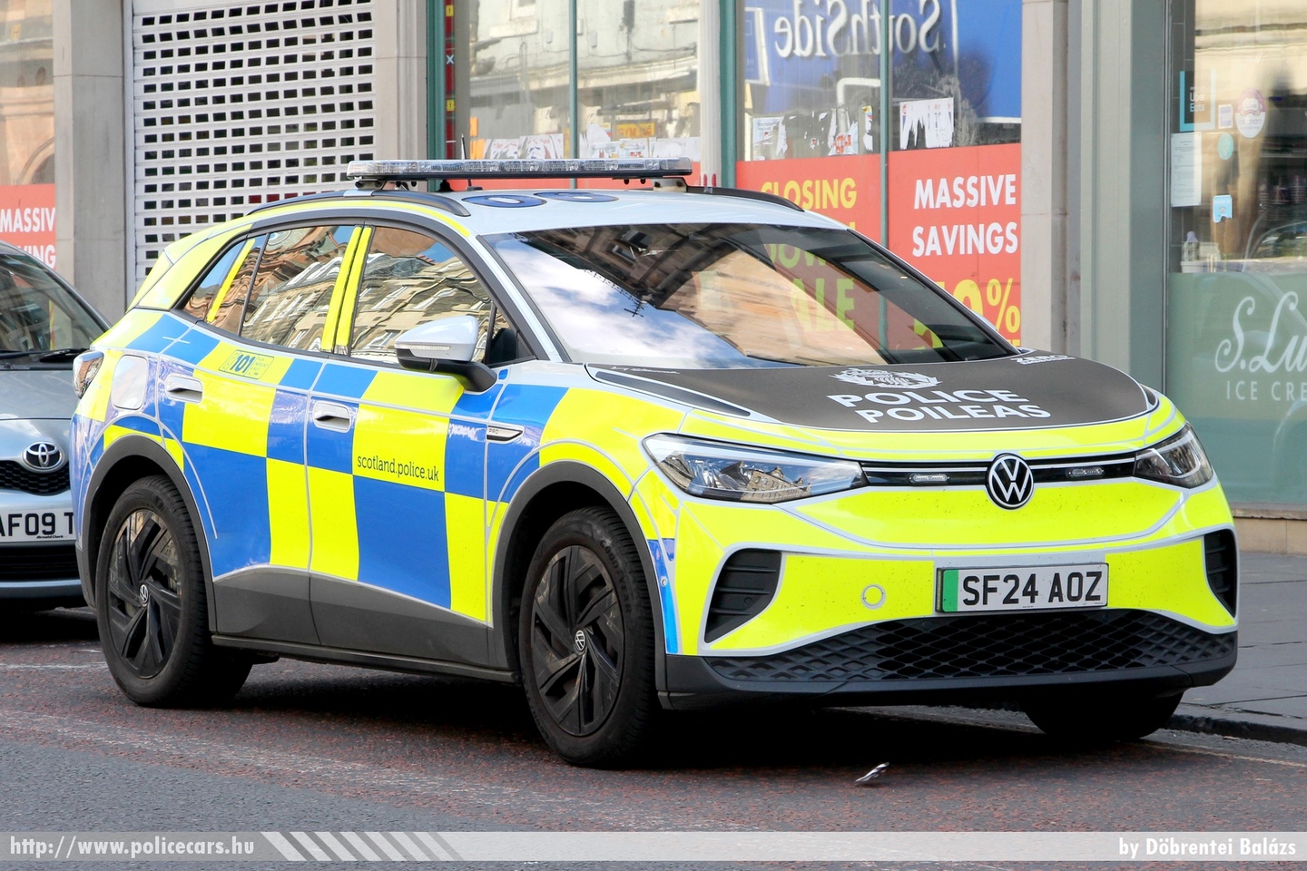Volkswagen ID.4, Police Scotland (Poileas), fotó: Döbrentei Balázs
Keywords: angol Anglia rendőr rendőrautó rendőrség english England police policecar