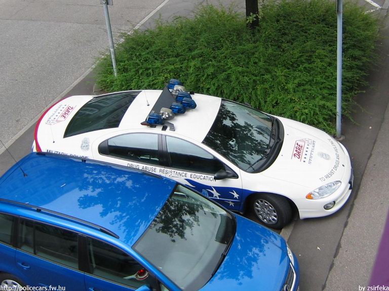 Dodge Intrepid, fotó: zsirfeka
Keywords: USA Amerikai Egyesült Államok rendőr rendőrautó rendőrség katonai