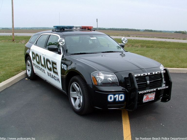 Dodge Magnum, fotó: Pontoon Beach Police Department
Keywords: USA Amerikai Egyesült Államok rendőr rendőrautó rendőrség