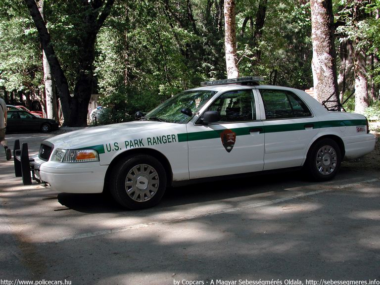 Ford Crown Victoria, fotó: [url=http://sebessegmeres.info]Copcars[/url]
Keywords: USA Amerikai Egyesült Államok rendőr rendőrautó rendőrség