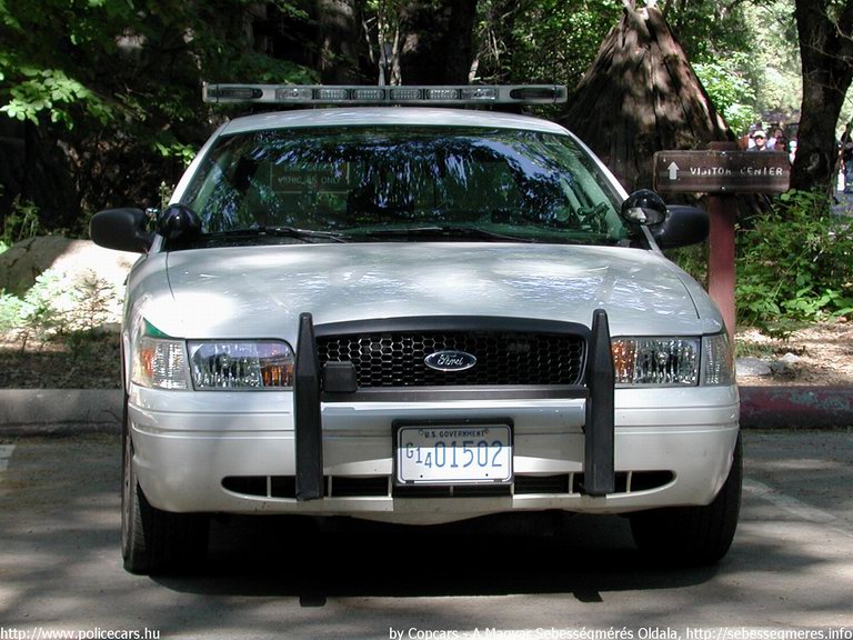 Ford Crown Victoria, fotó: [url=http://sebessegmeres.info]Copcars[/url]
Keywords: USA Amerikai Egyesült Államok rendőr rendőrautó rendőrség