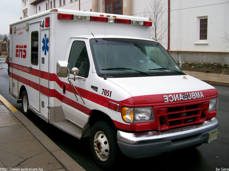 Ford E-350, fotó: Gera
Keywords: USA Amerikai Egyesült Államok mentő mentőautó