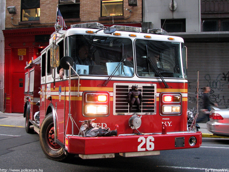 Ferrara, fotó: [url=http://nycity.blog.hu/]TamasNYC[/url]
Keywords: USA Amerikai Egyesült Államok tûzoltó tûzoltóautó tûzoltóság fdny