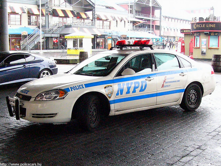 Chevrolet Impala, fotó: Plavecz János
Keywords: USA Amerikai Egyesült Államok rendőr rendőrautó rendőrség nypd