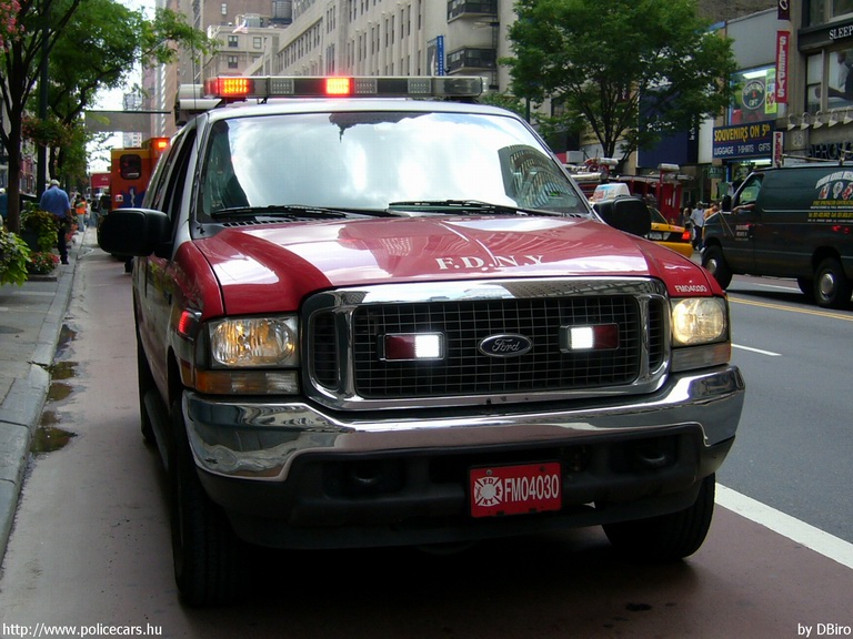 Ford Excursion, fotó: DBiro
Keywords: USA Amerikai Egyesült Államok tûzoltó tûzoltóautó tûzoltóság fdny
