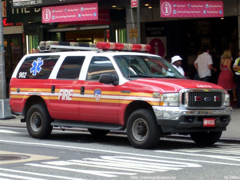 Ford Excursion, fotó: DBiro
Keywords: USA Amerikai Egyesült Államok tûzoltó tûzoltóautó tûzoltóság fdny