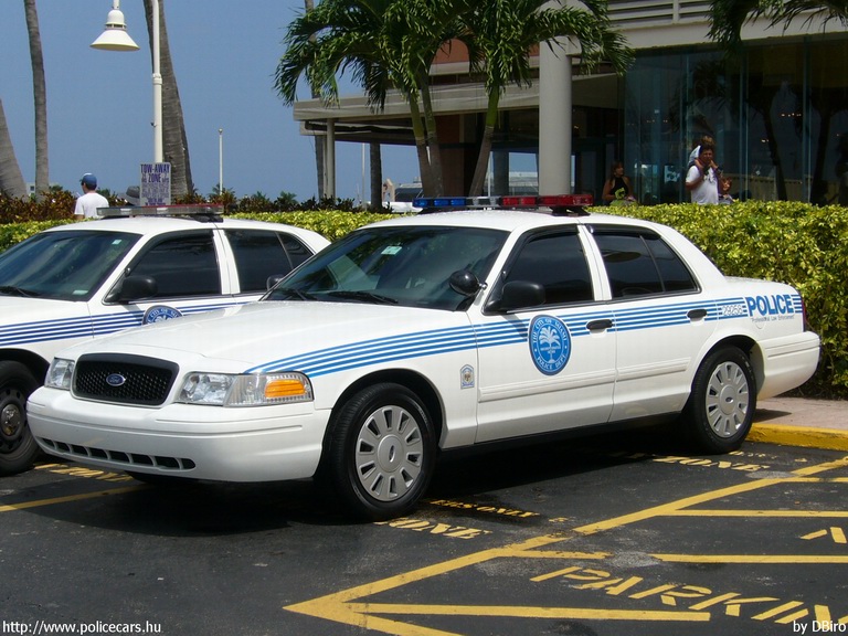 Ford Crown Victoria, fotó: DBiro
Keywords: USA Amerikai Egyesült Államok rendőr rendőrautó rendőrség