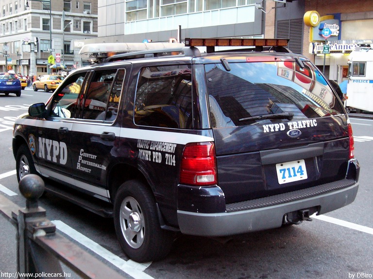 Ford Explorer, fotó: DBiro
Keywords: USA Amerikai Egyesült Államok rendőr rendőrautó rendőrség nypd