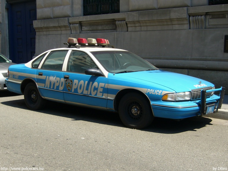 Chevrolet Caprice, fotó: DBiro
Keywords: USA Amerikai Egyesült Államok rendőr rendőrautó rendőrség nypd