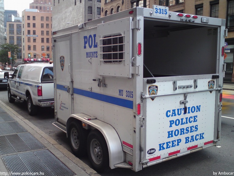 Ford F-350, fotó: Ambucar
Keywords: USA Amerikai Egyesült Államok rendőr rendőrautó rendőrség nypd