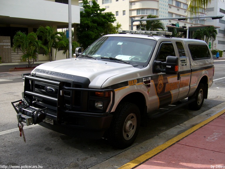 Ford F-250 Super Duty, fotó: DBiro
Keywords: USA Amerikai Egyesült Államok mentő mentőautó