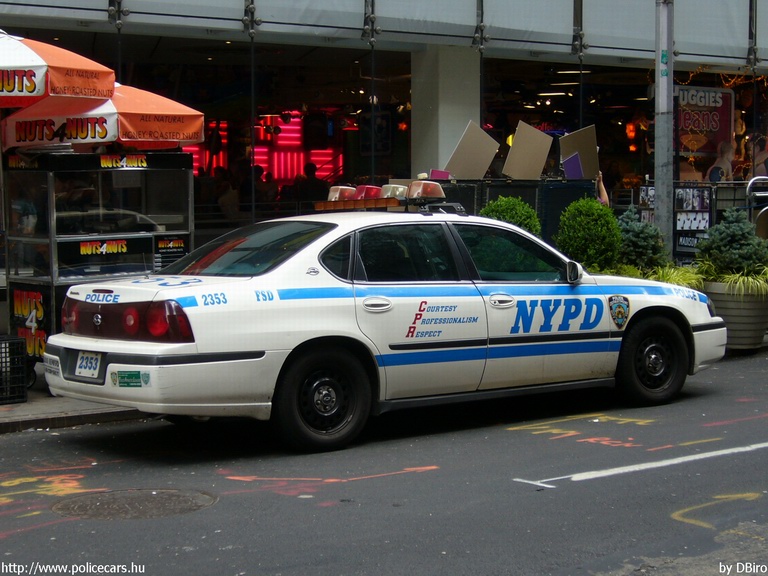 Chevrolet Impala, fotó: DBiro
Keywords: USA Amerikai Egyesült Államok rendőr rendőrautó rendőrség nypd