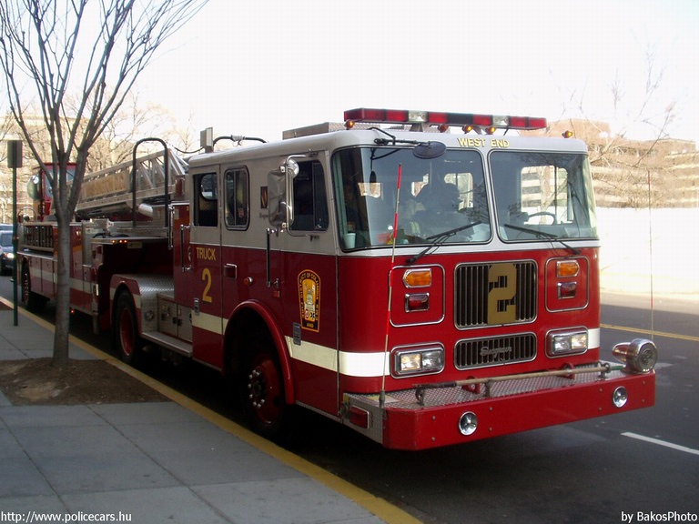 Seagrave, fotó: BakosPhoto
Keywords: tûzoltó tûzoltóság tûzoltóautó USA Amerikai Egyesült Államok