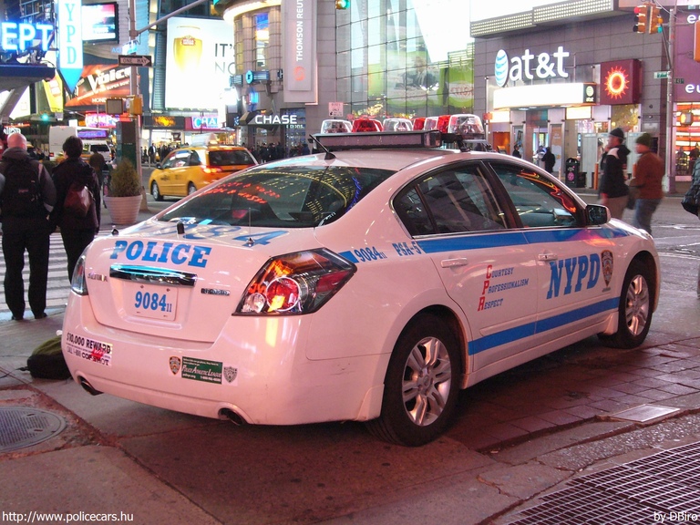 Nissan Altima Hybrid, fotó: DBiro
Keywords: USA Amerikai Egyesült Államok rendőr rendőrautó rendőrség NYPD