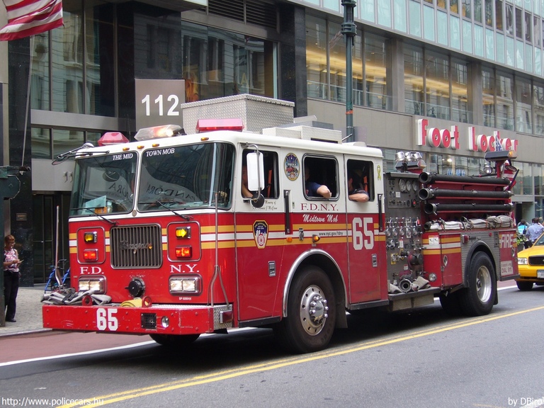 Seagrave, fotó: DBiro
Keywords: USA Amerikai Egyesült Államok tûzoltó tûzoltóautó tûzoltóság FDNY