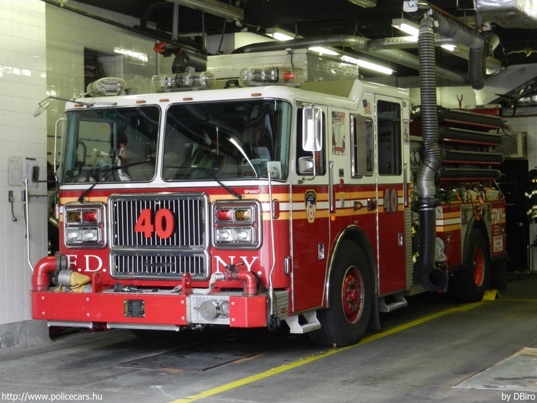 Seagrave Marauder II 2000/500, fotó: DBiro
Keywords: USA Amerikai Egyesült Államok tûzoltó tûzoltóautó tûzoltóság FDNY