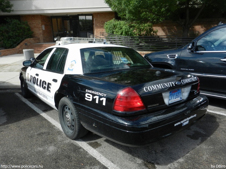 Ford Crown Victoria, fotó: DBiro
Keywords: USA Amerikai Egyesült Államok rendőr rendőrautó rendőrség