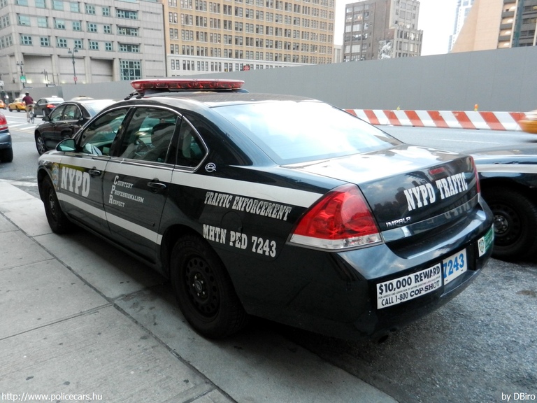 Chevrolet Impala, fotó: DBiro
Keywords: USA Amerikai Egyesült Államok rendőr rendőrautó rendőrség NYPD