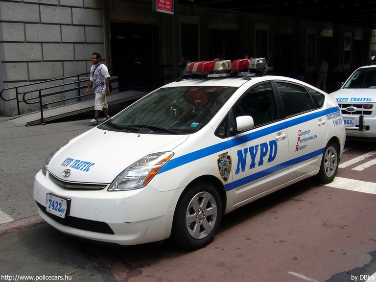 Toyota Prius, fotó: DBiro
Keywords: USA Amerikai Egyesült Államok rendőr rendőrautó rendőrség NYPD