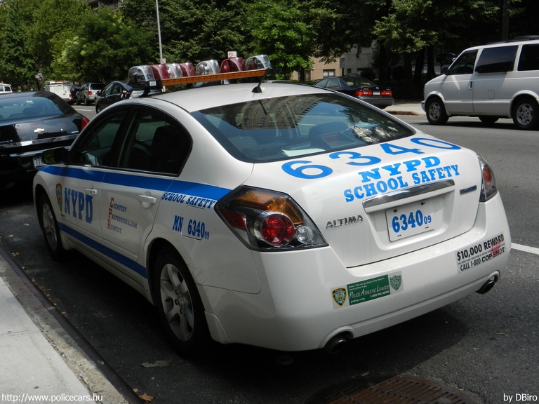 Nissan Altima Hybrid, fotó: DBiro
Keywords: USA Amerikai Egyesült Államok rendőr rendőrautó rendőrség NYPD