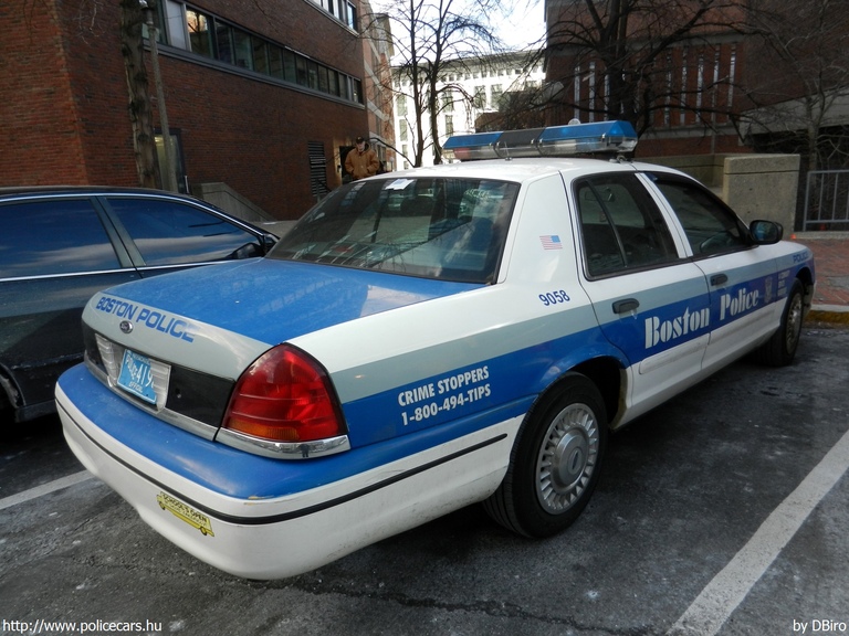 Ford Crown Victoria, fotó: DBiro
Keywords: USA Amerikai Egyesült Államok rendőr rendőrautó rendőrség