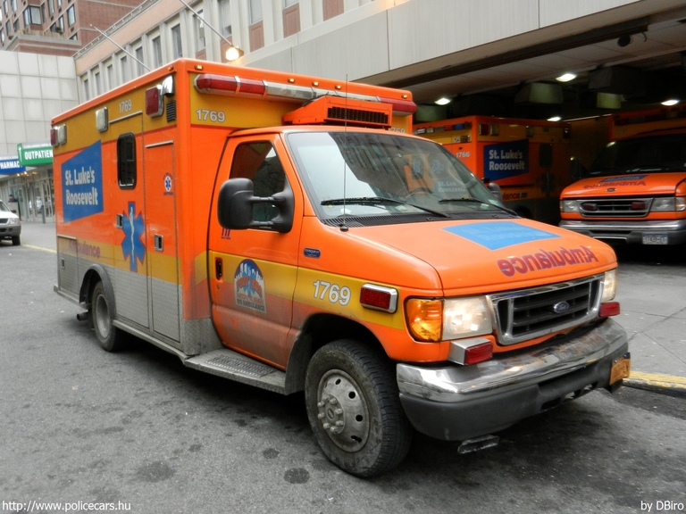Ford E-450, fotó: DBiro
Keywords: USA Amerikai Egyesült Államok mentő mentőautó