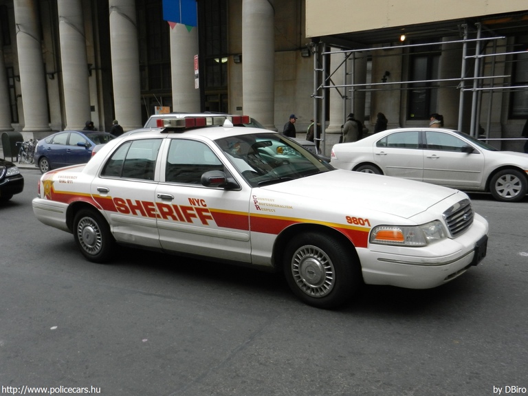 Ford Crown Victoria, fotó: DBiro
Keywords: USA Amerikai Egyesült Államok rendőr rendőrautó rendőrség