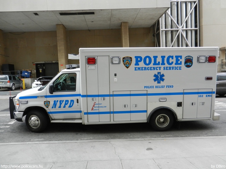 Ford E-450, fotó: DBiro
Keywords: USA Amerikai Egyesült Államok rendőr rendőrautó rendőrség mentő mentőautó NYPD