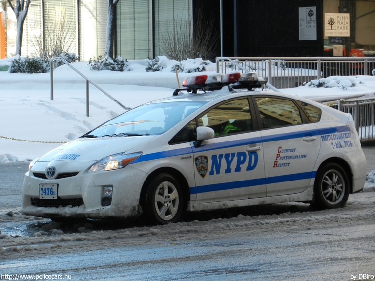 Toyota Prius, fotó: DBiro
Keywords: USA Amerikai Egyesült Államok rendőr rendőrautó rendőrség NYPD