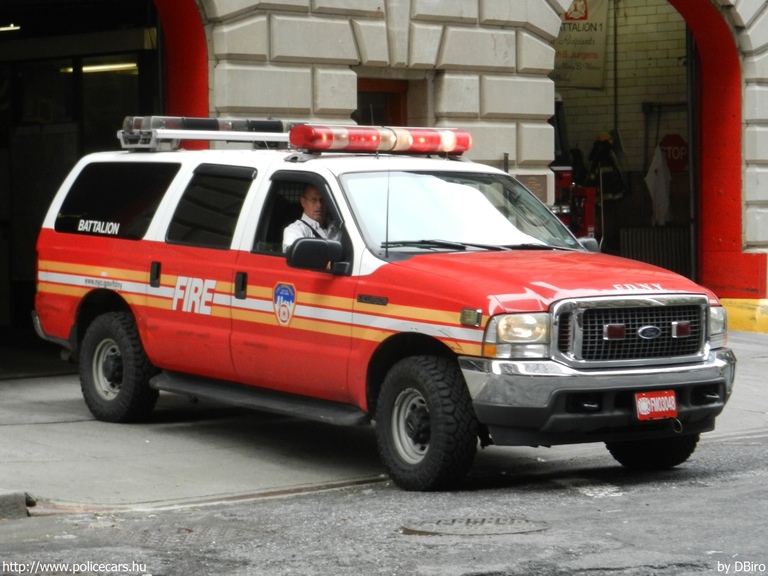 Ford Excursion, fotó: DBiro
Keywords: USA Amerikai Egyesült Államok tûzoltó tûzoltóautó tûzoltóság FDNY