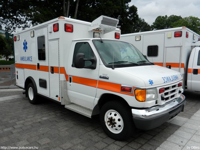 Ford E-350, fotó: DBiro
Keywords: USA Amerikai Egyesült Államok mentő mentőautó