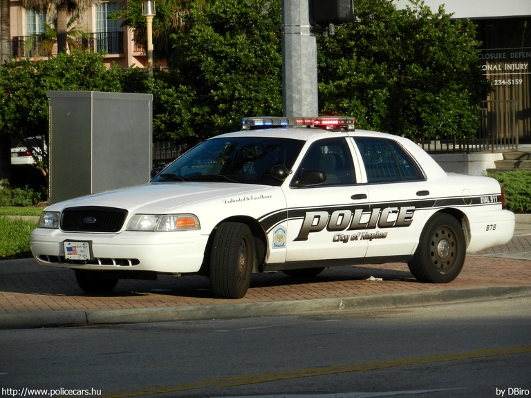 Ford Crown Victoria, fotó: DBiro
Keywords: USA Amerikai Egyesült Államok rendőr rendőrautó rendőrség