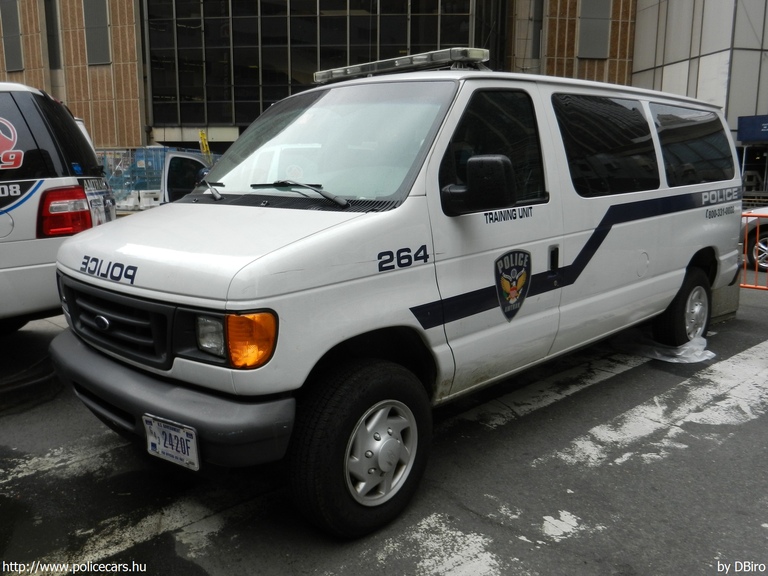Ford E-350, fotó: DBiro
Keywords: USA Amerikai Egyesült Államok rendőr rendőrautó rendőrség