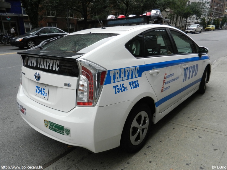 Toyota Prius, fotó: DBiro
Keywords: USA Amerikai Egyesült Államok rendőr rendőrautó rendőrség NYPD