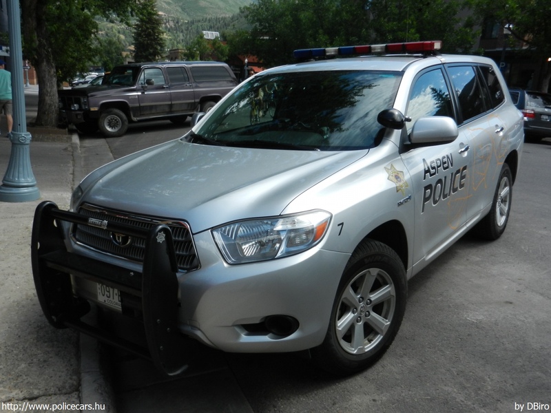 Toyota Highlander, fotó: DBiro
Keywords: USA Amerikai Egyesült Államok rendőr rendőrautó rendőrség