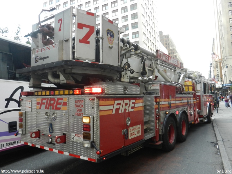 Seagrave, fotó: DBiro
Keywords: USA Amerikai Egyesült Államok tûzoltó tûzoltóautó tûzoltóság FDNY