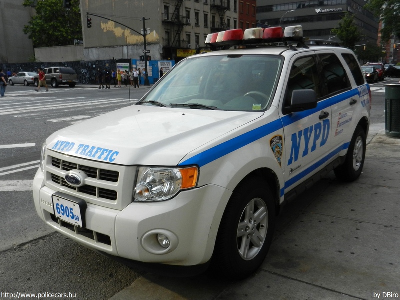 Ford Escape Hybrid, fotó: DBiro
Keywords: USA Amerikai Egyesült Államok rendőr rendőrautó rendőrség NYPD