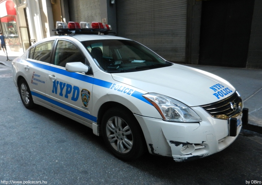 Nissan Altima, fotó: DBiro
Keywords: USA Amerikai Egyesült Államok rendőr rendőrautó rendőrség NYPD