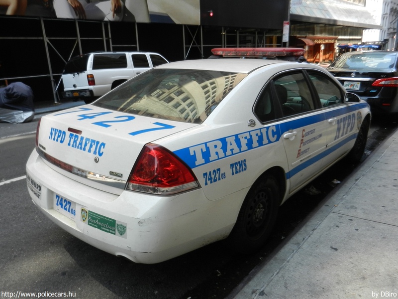 Chevrolet Impala, fotó: DBiro
Keywords: USA Amerikai Egyesült Államok rendőr rendőrautó rendőrség NYPD