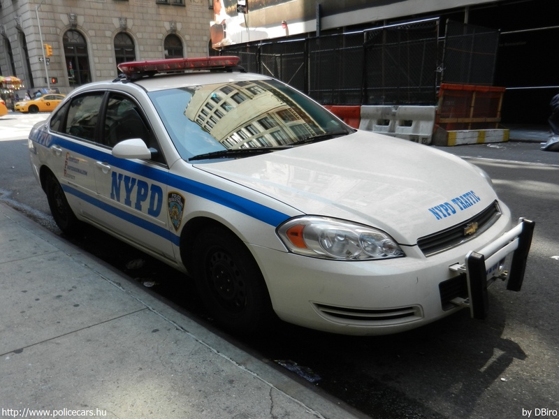 Chevrolet Impala, fotó: DBiro
Keywords: USA Amerikai Egyesült Államok rendőr rendőrautó rendőrség NYPD
