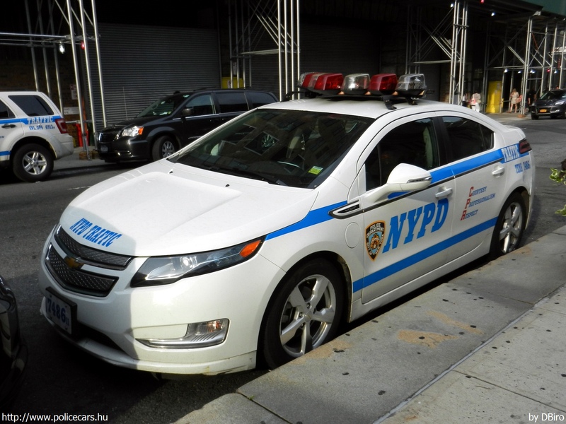 Chevrolet Volt, fotó: DBiro
Keywords: USA Amerikai Egyesült Államok rendőr rendőrautó rendőrség NYPD