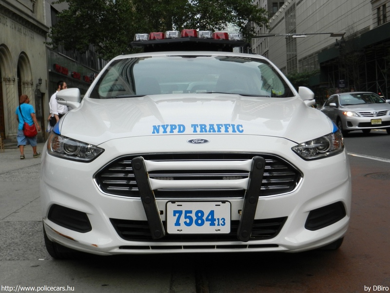 Ford Fusion, fotó: DBiro
Keywords: USA Amerikai Egyesült Államok rendőr rendőrautó rendőrség NYPD