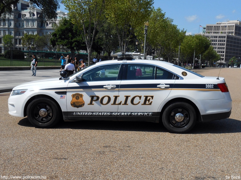Ford Taurus, fotó: Bazsi
Keywords: USA Amerikai Egyesült Államok rendőr rendőrautó rendőrség
