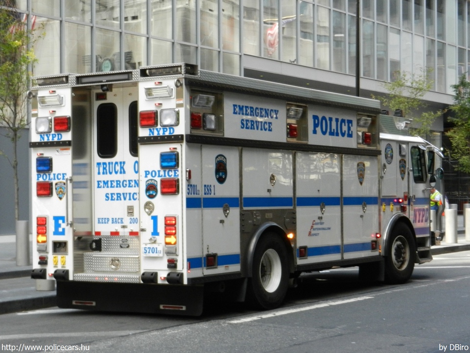 MACK, fotó: DBiro
Keywords: USA Amerikai Egyesült Államok rendőr rendőrautó rendőrség NYPD