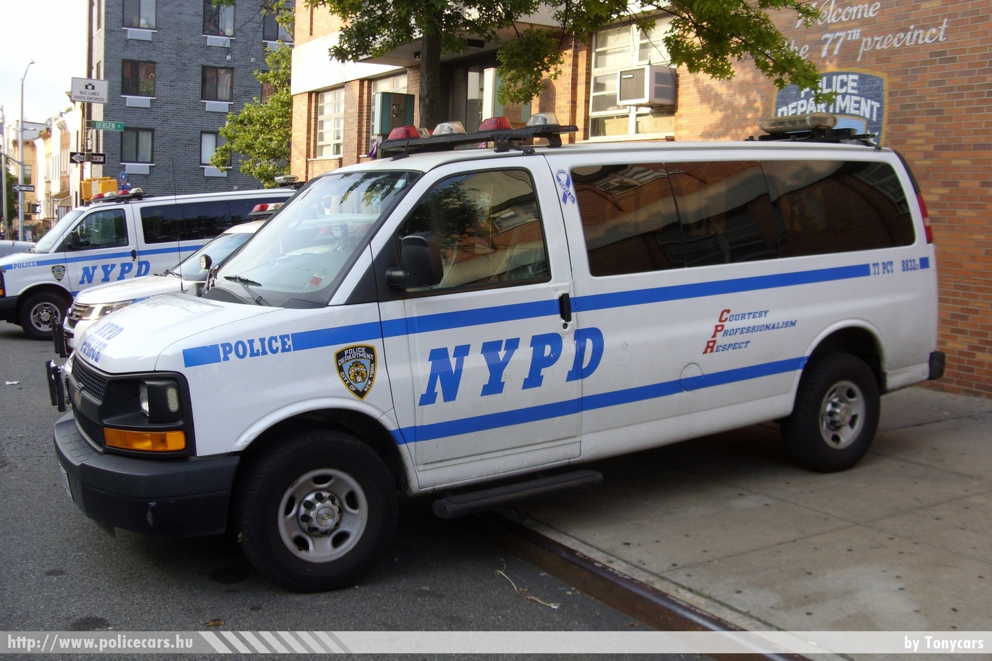 Ford E-350, New York, NYPD, fotó: Tonycars
Keywords: USA Amerikai Egyesült Államok rendőr rendőrautó rendőrség police policecar united states