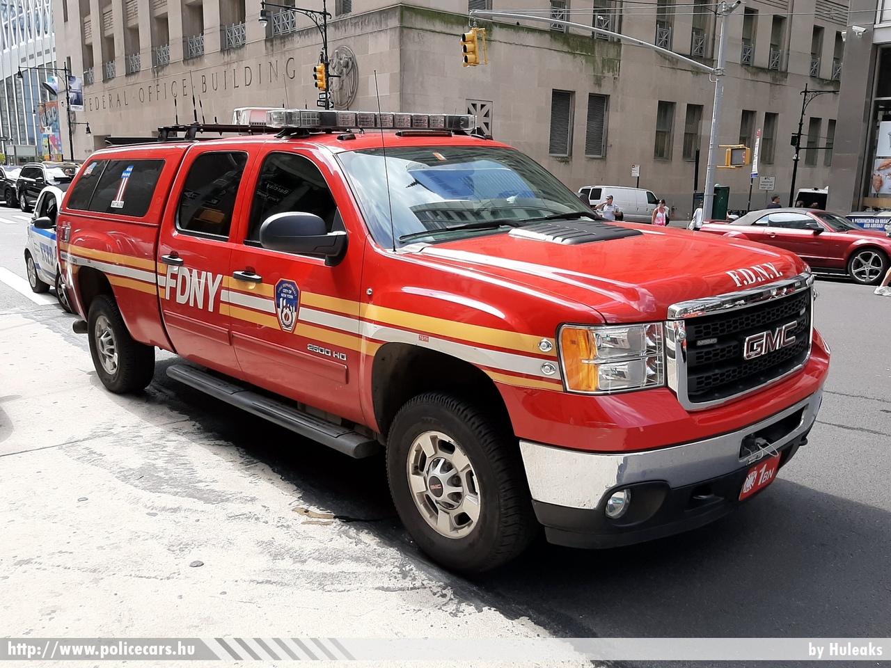 GMC Sierra, New York, FDNY, fotó: Huleaks
Keywords: USA Amerikai Egyesült Államok tûzoltó tûzoltóautó fire firetruck united states