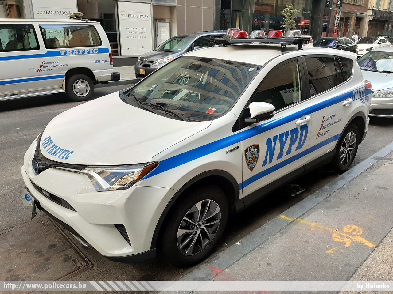 Toyota RAV4, New York, NYPD, fotó: Huleaks
Keywords: USA Amerikai Egyesült Államok rendőr rendőrautó rendőrség police policecar united states